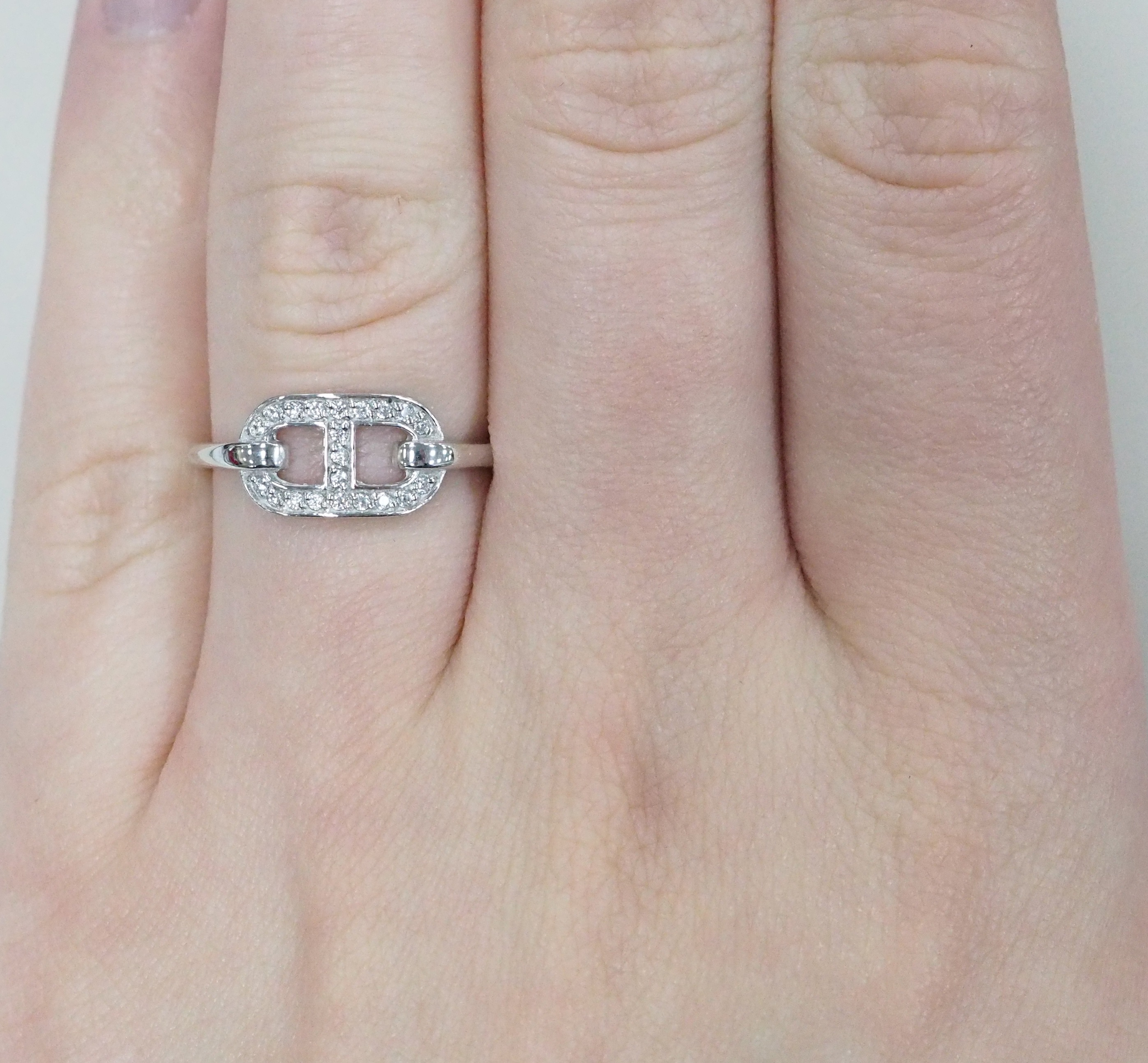 Серебряное кольцо 925 пробы; вставки 21 Фианит бесцв.;